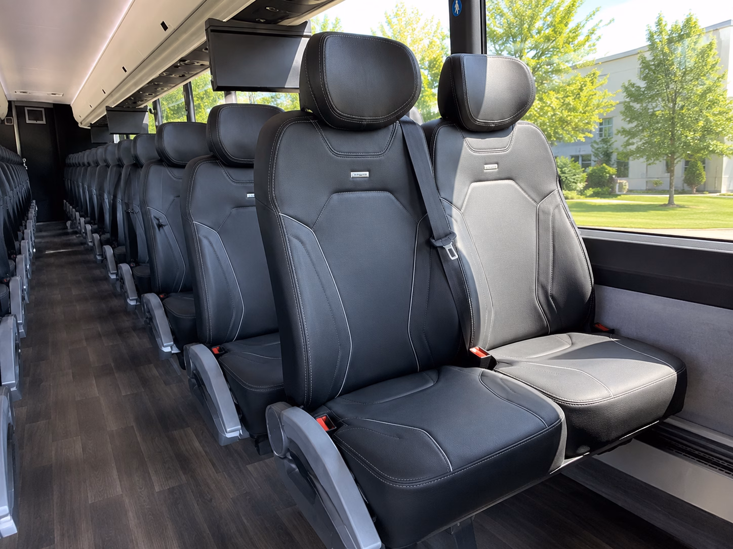 day trips south to salt lake city s wine bars and tasting rooms are easy with a bus